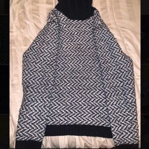 Calibrate VTG black & white turtle neck